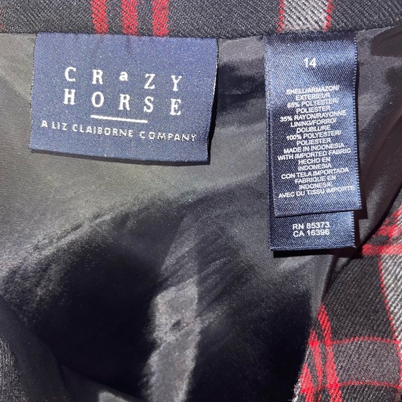 CRAZY HORSE BY LIZ CLAIBORNE Black & Red Plaid Wool Style Skirt w Side Zip 14 - Picture 4 of 6